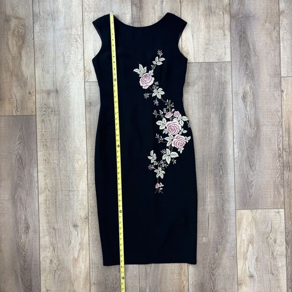 Maggy London Lined Sheath Dress Size 8 Black Elegant Floral Embroidered Wedding - Picture 9 of 15